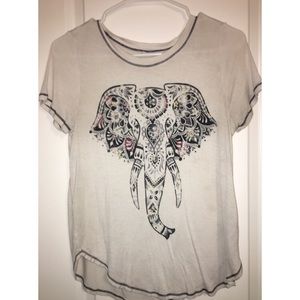 tshirt w colorful elephant
